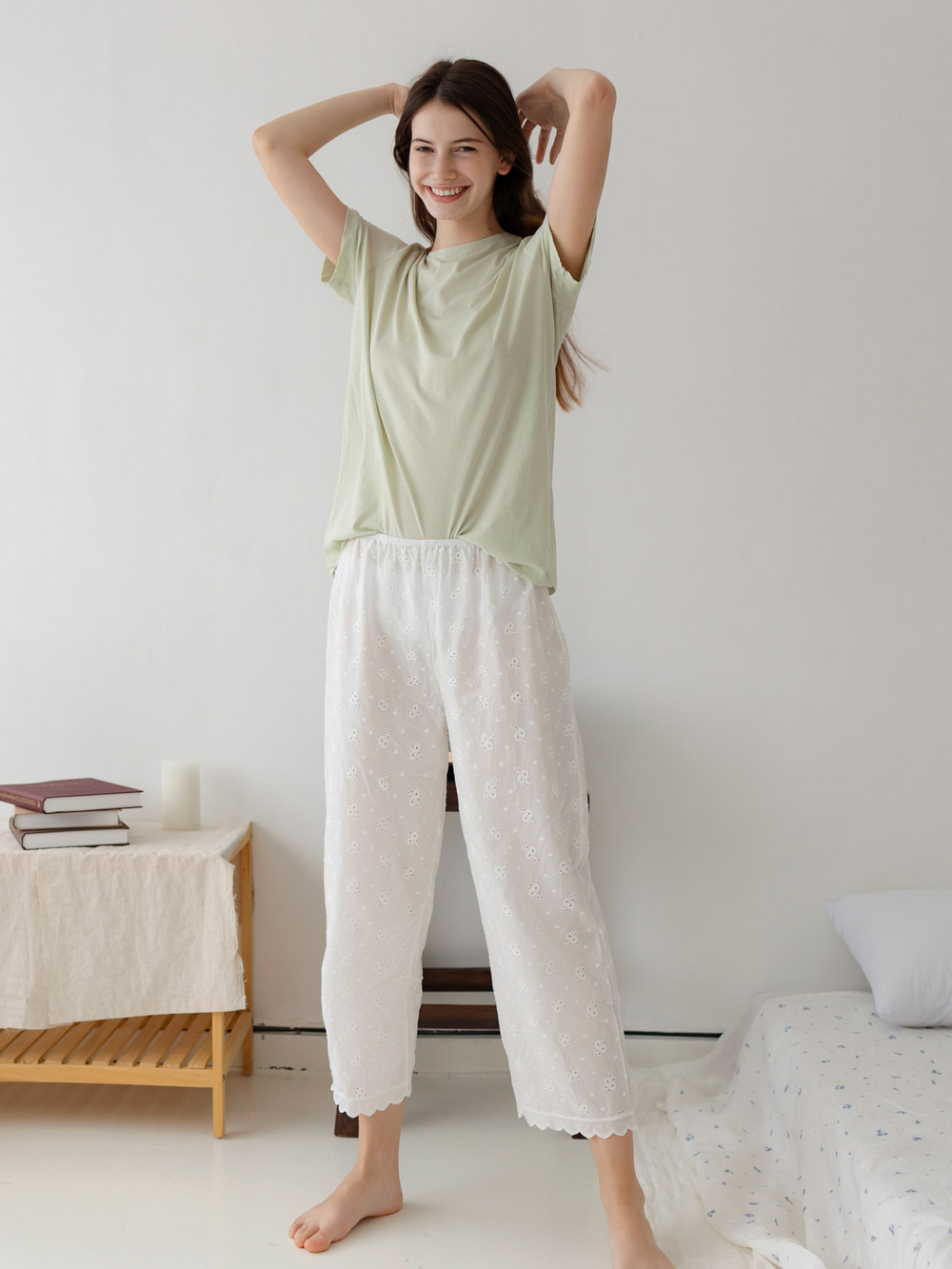코즈넉 KOZNOK - 레이스 펀칭 여자 잠옷바지 홈웨어바지 파자마바지 2색상