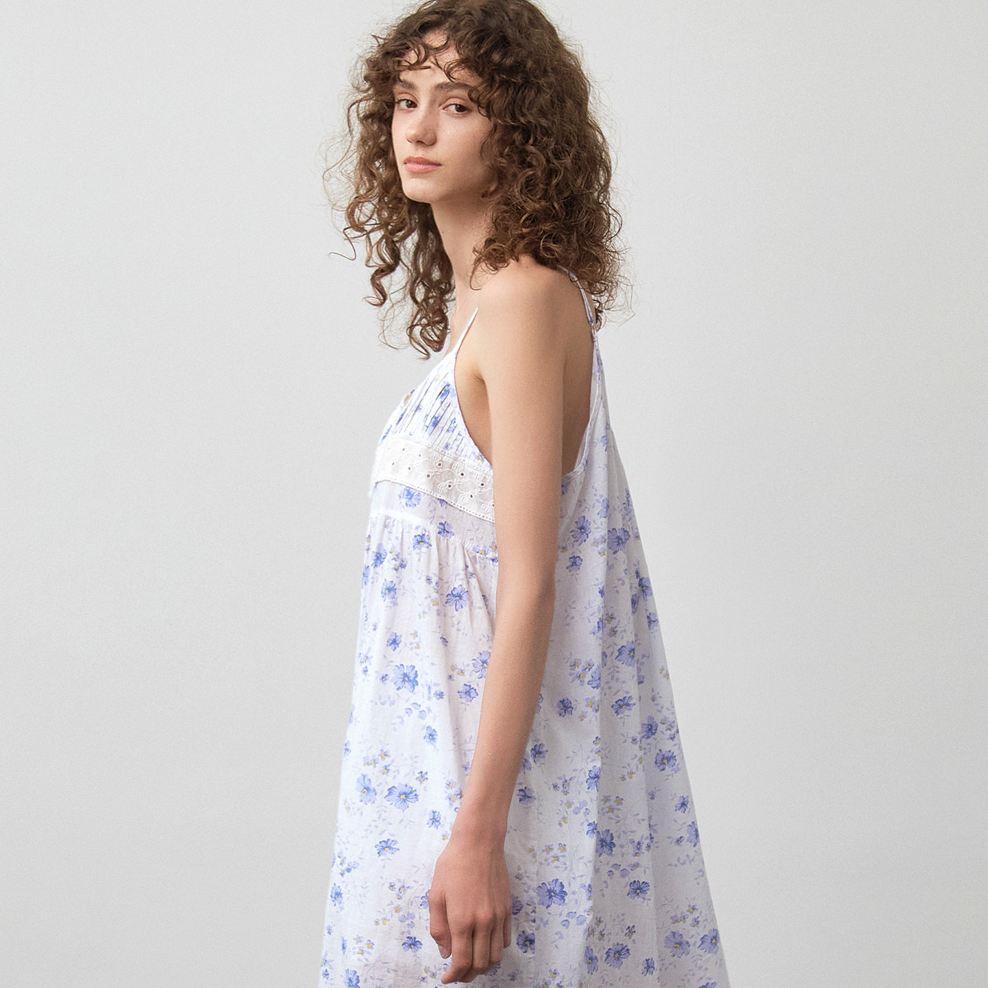 네스트 플라워 여름 여성 홈웨어 끈나시 원피스 잠옷 파자마