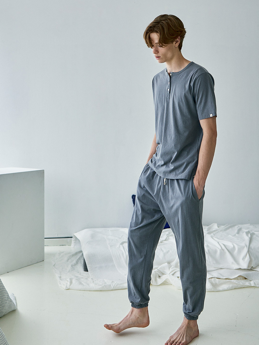 코즈넉 KOZNOK - 피그먼트 조거팬츠 남자 잠옷 파자마 홈웨어 남성 라운지웨어 잠옷바지