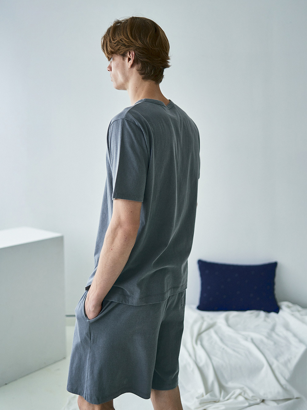 코즈넉 KOZNOK - 피그먼트 조거팬츠 남자 잠옷 파자마 홈웨어 남성 라운지웨어 잠옷반바지